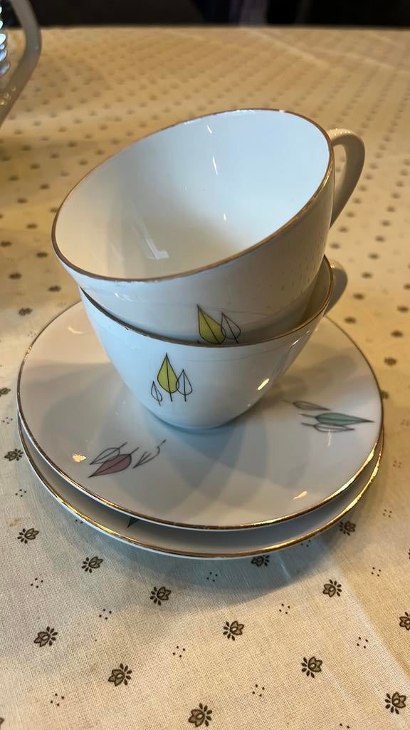 Duits porselein 2 kop en schotels jaren 50 60, Verzamelen, Ophalen, Zo goed als nieuw, Porselein, Kop en/of schotel