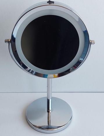 Make-up spiegel staand met LED verlichting chroom beschikbaar voor biedingen