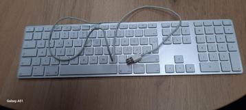 duits toetsenbord van Apple beschikbaar voor biedingen