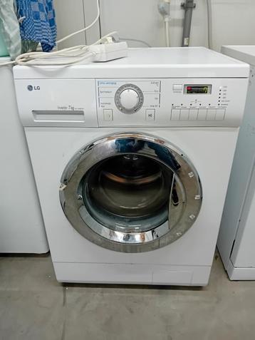 Wasmachine LG inverter 7 kilo in gebruikte staat. beschikbaar voor biedingen