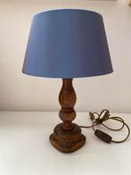 Vintage Houten Tafellamp met Blauwe Kap, Vintage, Ophalen of Verzenden, Zo goed als nieuw, Minder dan 50 cm