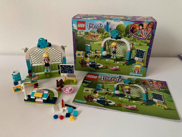 Lego Friends 41330 Stephanie's voetbaltraining COMPLEET, Kinderen en Baby's, Speelgoed | Duplo en Lego, Zo goed als nieuw, Lego