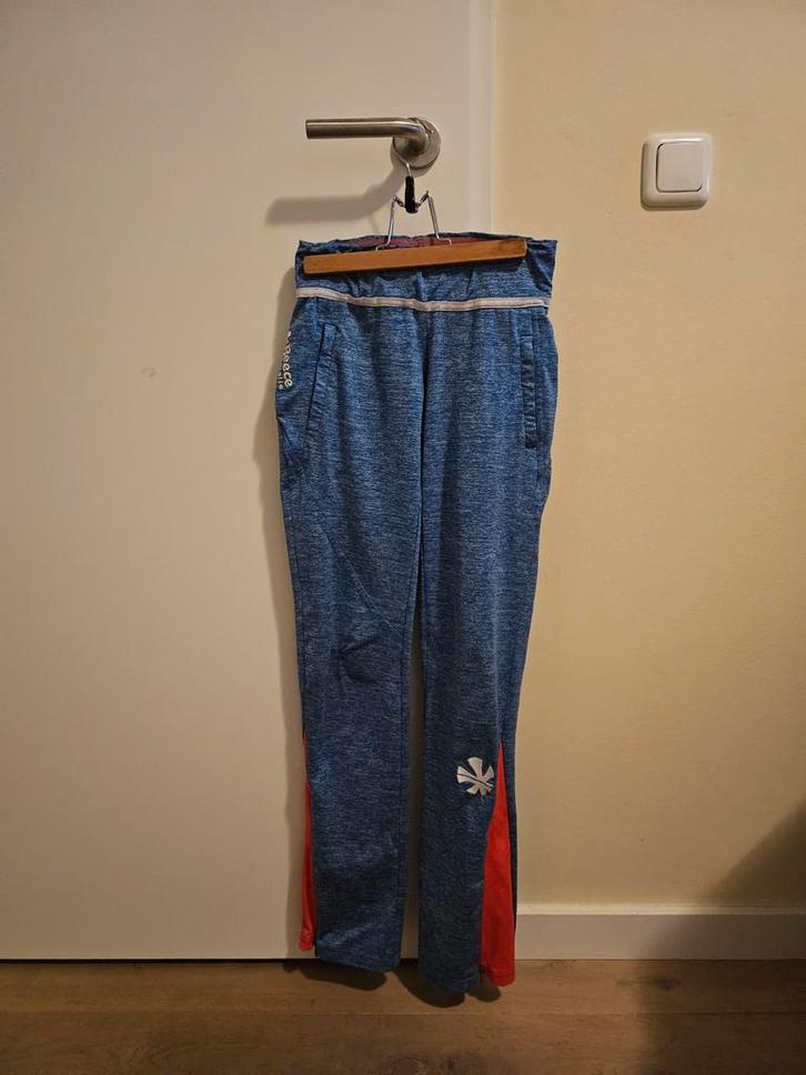 Reece Trainingsbroek Blauw/Roze Maat 128, Kinderen en Baby's, Kinderkleding | Schoenen en Sokken, Zo goed als nieuw, Overige typen