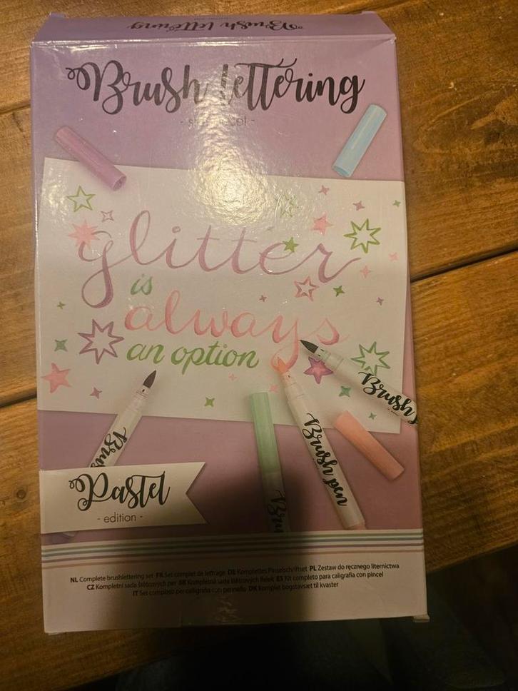 Brush Lettering Set - Pastel Edition, Hobby en Vrije tijd, Knutselen, Gebruikt, Materiaal, Ophalen of Verzenden