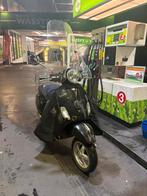 Vespa LX 2012 (met begrenzer!), Fietsen en Brommers, Scooters | Vespa, Ophalen, Gebruikt, Overige modellen, Benzine