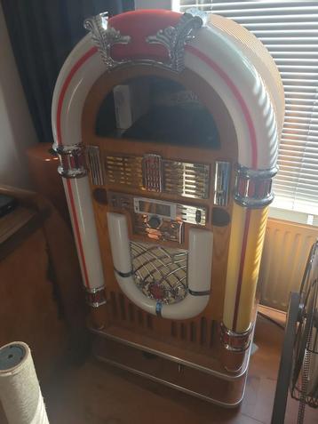 Jukebox Replica Wurlitzer  beschikbaar voor biedingen