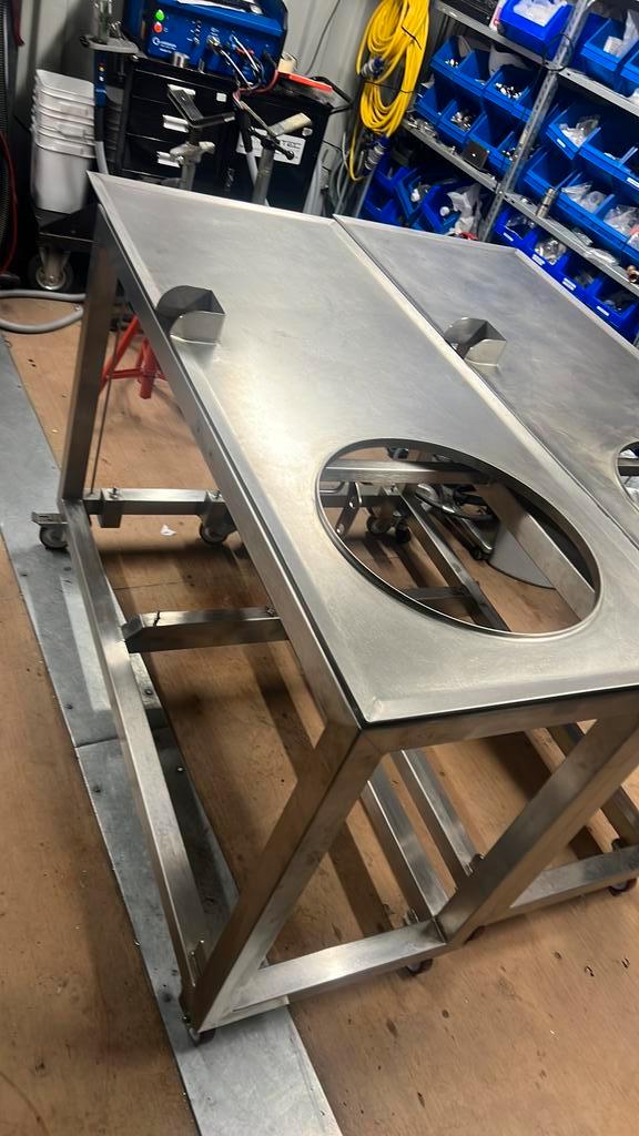 RVS Kar met RVS Blad - 160x66x109 cm, Doe-het-zelf en Verbouw, Werkbanken, Ophalen