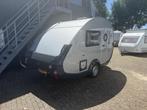 T@B 320 2023!! Lichtgewicht 655 kg !!, ((Zondag open)), Caravans en Kamperen, Overige typen, Rondzit, Koelkast, Bedrijf