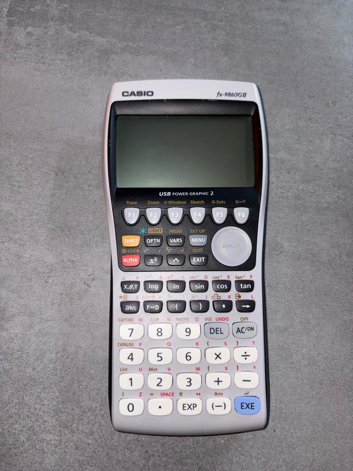 Casio FX-9860GII Grafische Rekenmachine - Goede Staat, Diversen, Rekenmachines, Zo goed als nieuw, Ophalen of Verzenden