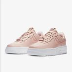 Nike Air Force 1 Pixel Cream/Pink sz 40 wmns, Gedragen, Ophalen of Verzenden, Sneakers of Gympen