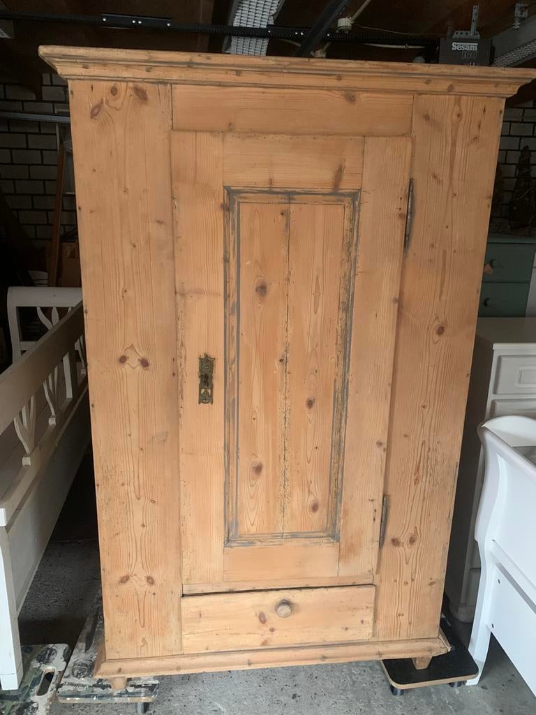 Prachtige oud grenen eendeurs kast, Antiek en Kunst, Curiosa en Brocante, Ophalen