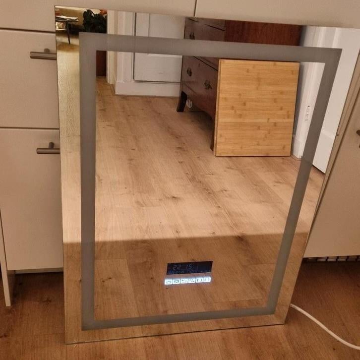Badkamerspiegel met Bluetooth 60 x 80 cm, Ophalen of Verzenden, Zo goed als nieuw