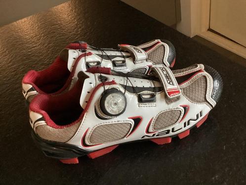 MTB schoen mt 38/39, geschikt klikpedalen, boa sluiting., Fietsen en Brommers, Fietsaccessoires | Fietskleding, Gebruikt, Schoenen