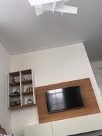 Hulsta Neo tv meubel met speakers en afstandbediening, Gebruikt, 100 tot 150 cm, Ophalen of Verzenden, 25 tot 50 cm