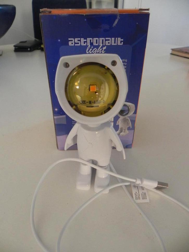 Astronaut lamp met bijbehorend doosje., Verzamelen, Poppetjes en Figuurtjes, Zo goed als nieuw, Ophalen of Verzenden