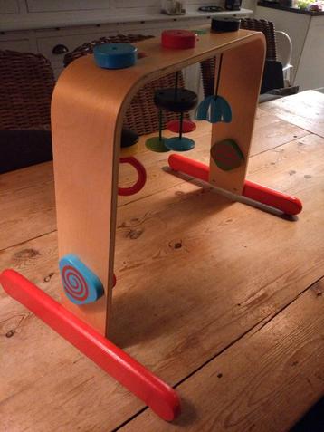 Speel mobiel voor op babykleed beschikbaar voor biedingen