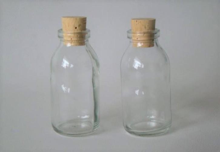 Mini glazen flesjes 10 cm met of zonder kurk p/st., Huis en Inrichting, Woonaccessoires | Overige, Nieuw, Ophalen of Verzenden