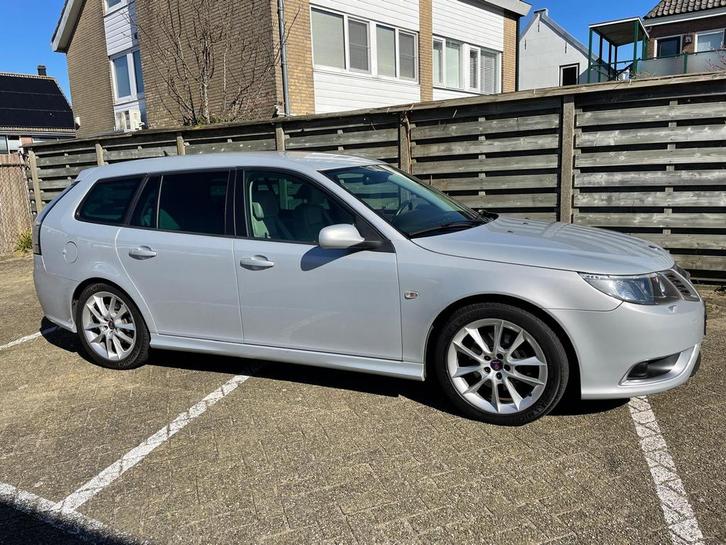Saab 9-3 2.8 T Aero V6 Estate XWD 2008 zilver/grijs metallic, Auto's, Saab, Particulier, Saab 9-3, ABS, Adaptieve lichten, Airbags