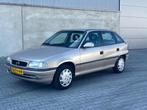 Opel Astra 1.6i-16V GL 94.000 KM NAP+AUTOMAAT+APK 08-04-2026, Stof, Gebruikt, Zwart, Beige
