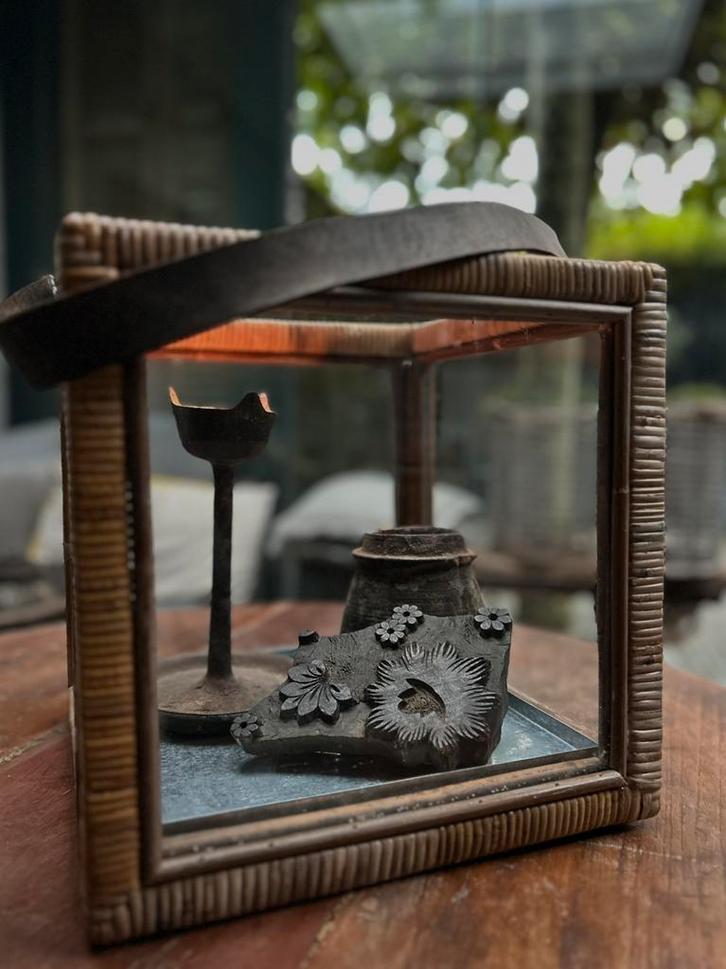 Windlicht rattan vitrine ponk mand landelijk, Huis en Inrichting, Woonaccessoires | Kandelaars en Kaarsen, Zo goed als nieuw, 25 tot 50 cm