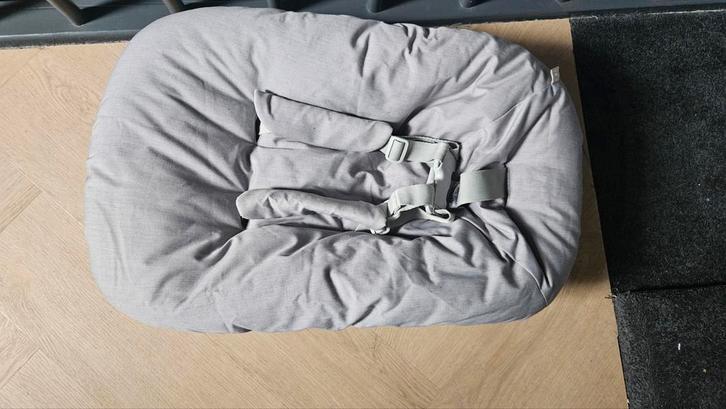 Stokke Tripp Trap newborn set grijs tot 9 kg, Kinderen en Baby's, Overige Kinderen en Baby's, Zo goed als nieuw, Ophalen of Verzenden