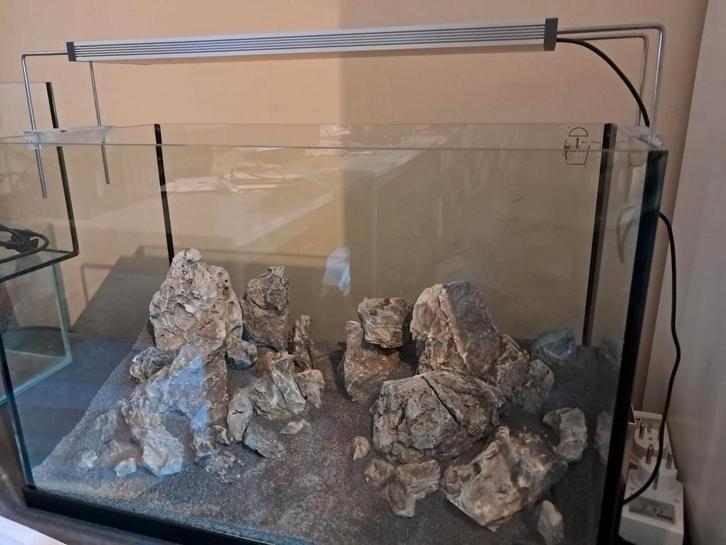 Super Fish Aquarium met ledverlichting, Dieren en Toebehoren, Vissen | Aquaria en Toebehoren, Zo goed als nieuw, Grind, Zand of Voedingsbodem