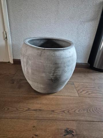 Grote Chinese Kruik beschikbaar voor biedingen