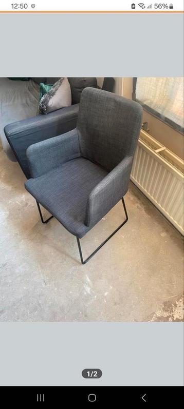 eetkamerstoelen  beschikbaar voor biedingen