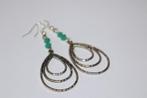 Oorbellen met groene bicones en mooie ovalen hangers, Ophalen of Verzenden, Nieuw, Groen, Hangers