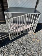 Hundos aluminium honden bench, Dieren en Toebehoren, Hondenbenches, Ophalen, Zo goed als nieuw
