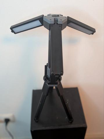 Uitvouwbare lampen beschikbaar voor biedingen