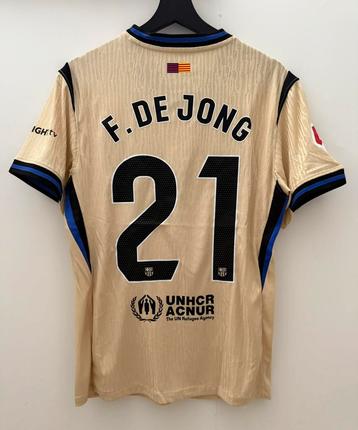Diverse voetbalshirts (Barcelona, Chelsea, Arsenal etc.) beschikbaar voor biedingen