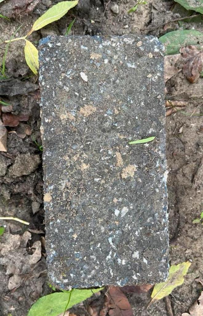 Gratis Antraciet Betonklinkers Keiformaat - 25m2, Tuin en Terras, Tegels en Klinkers, Gebruikt, Klinkers, Beton, 10 m² of meer