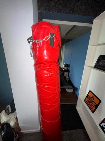 Professionele Bokszak 180cm + Beugel extra stevig +- 100 kg beschikbaar voor biedingen