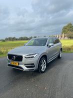 Volvo XC90 T8 Twin Engine Plug-in Hybrid 390pk 7P AWD PANO, Auto's, Volvo, 28 km/l, 2199 kg, Zwart, 4 cilinders