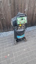 Compressor 50L 220v, Doe-het-zelf en Verbouw, Compressors, Ophalen, Gebruikt, 6 tot 10 bar, 25 tot 100 liter