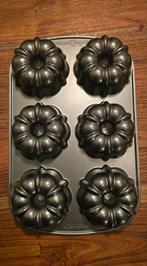 Bakvorm Nordic Ware Bundtlette Pan - 6 x mini tulband, Hobby en Vrije tijd, Taarten en Cupcakes maken, Ophalen of Verzenden, Bakvorm