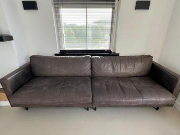 Bank 280 cm lang beschikbaar voor biedingen