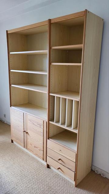 Wandkast in twee delen (Gratis)
