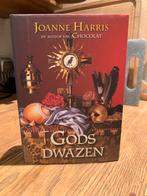 Joanne Harris - Gods dwazen, Ophalen of Verzenden, Zo goed als nieuw, Joanne Harris