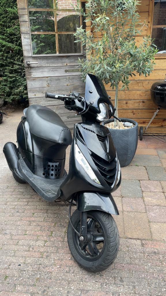 Zip 150cc stage 1, Fietsen en Brommers, Brommeronderdelen | Scooters, Zo goed als nieuw, Piaggio, Overige typen, Ophalen