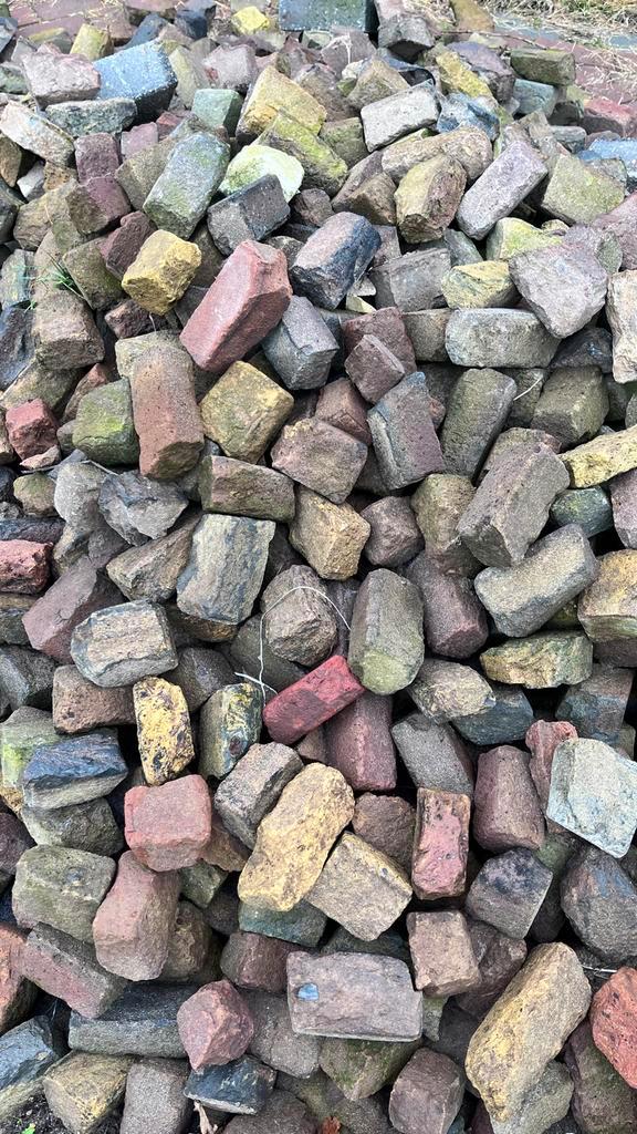 Ongeveer 10 a 15 m2 Gratis Oude Waaltjes -  voor tuipad, Tuin en Terras, Grind, Keien en Split, Gebruikt, Overige typen, Multi