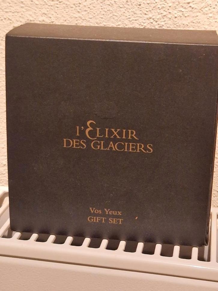 Valmont L'Elixir des Glaciers Vos Yeux Gift Set - Nieuw, Sieraden, Tassen en Uiterlijk, Uiterlijk | Cosmetica en Make-up, Nieuw