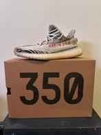 Yeezy boost 350 zebra’s (44), Wit, Ophalen of Verzenden, Sneakers of Gympen, Zo goed als nieuw