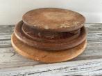 3 oude houten kaasplanken, Ophalen of Verzenden, Zo goed als nieuw, Glas of Kopje