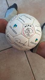 Te Koop Ajax bal rond 2000 Abn-Amro handtekening  zlatan, Ophalen of Verzenden, Zo goed als nieuw, Bal