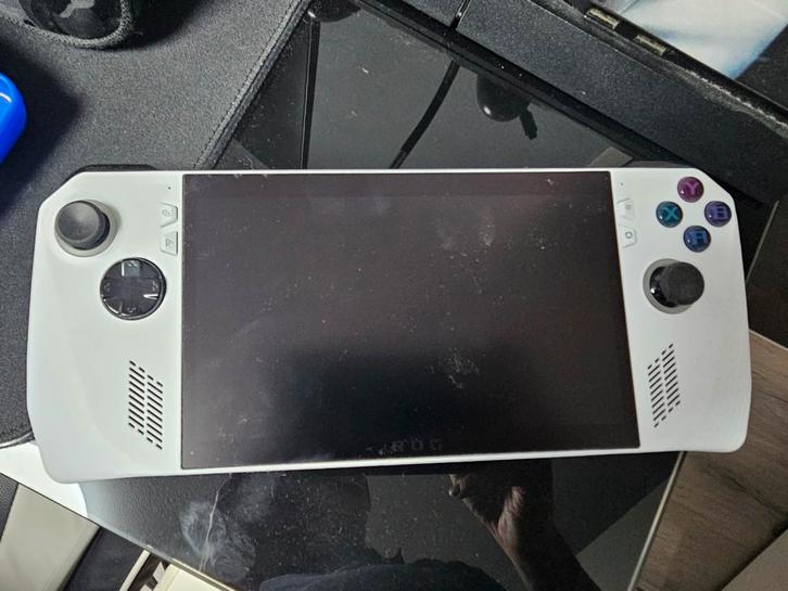 ASUS ROG Ally RC71L april 2025, Spelcomputers en Games, Spelcomputers | Overige, Zo goed als nieuw, Ophalen of Verzenden