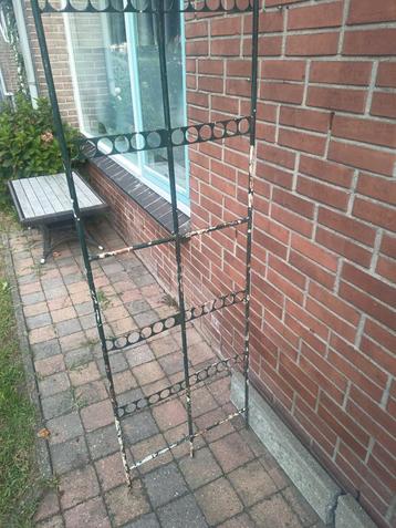 Te koop massief zware poort boog  beschikbaar voor biedingen