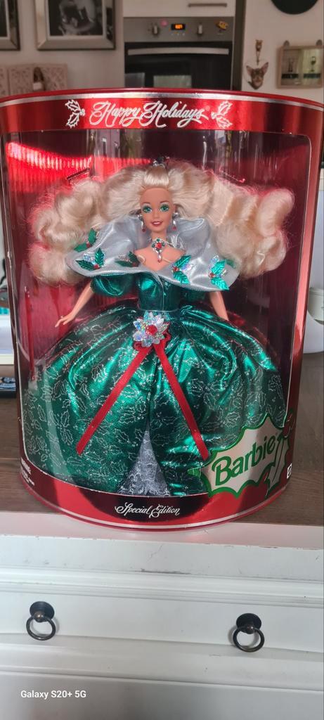 Barbie Special Edition - Happy Holidays, Verzamelen, Poppen, Zo goed als nieuw, Pop, Ophalen of Verzenden