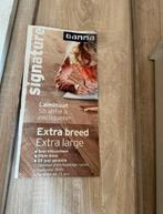 Een nieuw pak laminaat Signature extra breed wit eiken beige, Nieuw, Ophalen of Verzenden